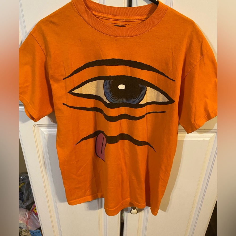 Vintage pre🧡loved Toy Machine skateboarding T-shirt size M, one-eyed monster.
